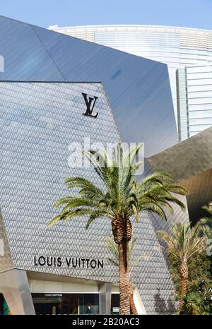 LAS VEGAS, NEVADA - 17. MAI 2012. Louis Vuitton Store at Crystals, CityCenter, Las Vegas Stockfoto
