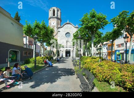 Kirche St. Nicolau am zentralen Platz, Malgrat de Mar, Girona, Costa Brava, Spanien Stockfoto