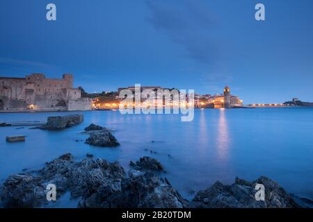 Chateau Royal Collioure bei Sonnenaufgang Frankreich Stockfoto