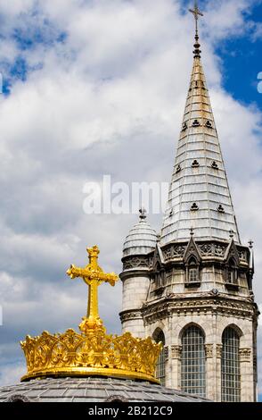 Heiligtum, Rosenkranka und Basilika der Unbefleckten Empfängnis, Lourdes, Hautes Pyrenäen, Frankreich Stockfoto