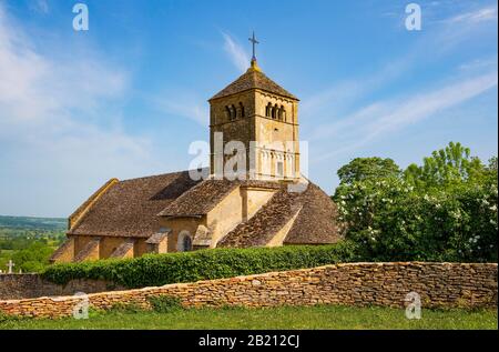 Kirche Notre Dame in Ameugny bei Taize, Departement Saone et Loirethe, Burgstall, Frankreich Stockfoto