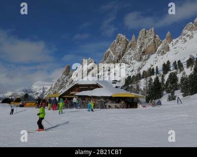 Panorama-Huette, Cirspitzen, Wolkenstein, Dolomieten, Italien Stockfoto