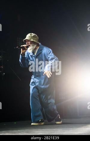 Riga, Lettland. Februar 2020. Fred Durst von der amerikanischen Band LIMP BIZKIT tritt in der Arena Riga auf. Credit: Gints Ivuskans/Alamy Live News Stockfoto