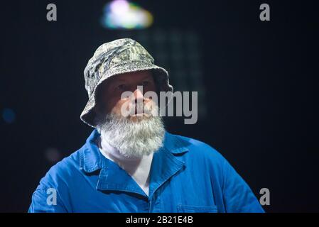 Riga, Lettland. Februar 2020. Fred Durst von der amerikanischen Band LIMP BIZKIT tritt in der Arena Riga auf. Credit: Gints Ivuskans/Alamy Live News Stockfoto