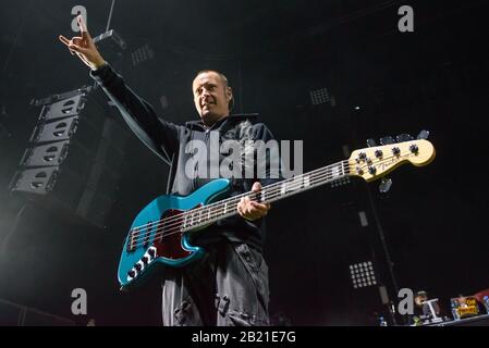 Riga, Lettland. Februar 2020. SAM Rivers, Bassist der amerikanischen Band LIMP BIZKIT, während des Auftritts in der Arena Riga. Credit: Gints Ivuskans/Alamy Live News Stockfoto