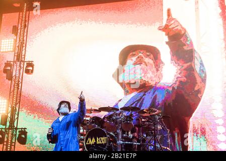 Riga, Lettland. Februar 2020. Fred Durst von der amerikanischen Band LIMP BIZKIT tritt in der Arena Riga auf. Credit: Gints Ivuskans/Alamy Live News Stockfoto