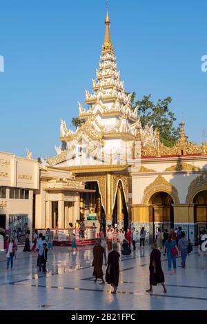 Mahamuni-Pagode, Mandalay, Mandalay Region, Myanmar Stockfoto