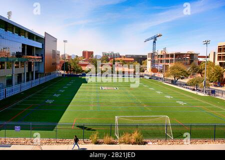 Das Übungsgelände außerhalb des Fußballstadions auf dem Campus der University of Arizona in Tucson Stockfoto