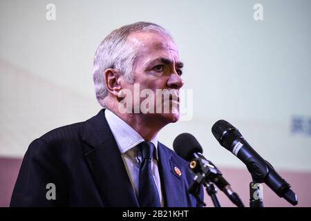 London, Großbritannien. Februar 2020. Sprecher Richard Burn bei China-UK United Wir Stehen zusammen, um am 28. Februar 2020 in London, Großbritannien, gegen den #Covid19 in Guildhall zu kämpfen. Credit: Picture Capital/Alamy Live News Stockfoto