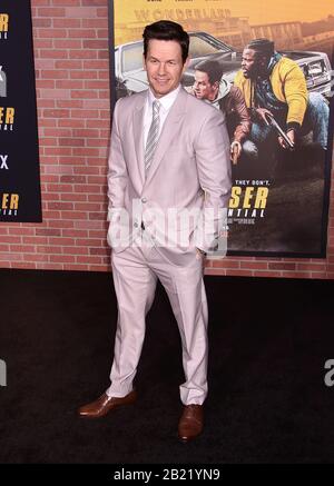 Westwood, CA - 27. FEBRUAR: Mark Wahlberg besucht die Premiere von Netflix "Spenser Confidential" im Regency Village Theatre am 27. Februar 2020 in Westwood, Kalifornien. Stockfoto