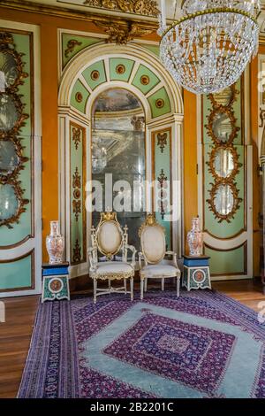 Das Botschafterzimmer im Palast von Queluz, einem Palast aus dem 18. Jahrhundert in Queluz bei Lissabon. Es war Architekt von Mateus Vicente de O Stockfoto