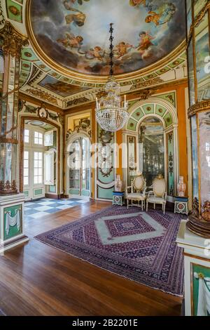 Das Botschafterzimmer im Palast von Queluz, einem Palast aus dem 18. Jahrhundert in Queluz bei Lissabon. Es war Architekt von Mateus Vicente de O Stockfoto