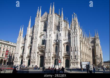 Mailand Italien, 28. Februar 2020: Duomo-Platz ohne Touristen während der Infektion durch Corona-Virus Stockfoto