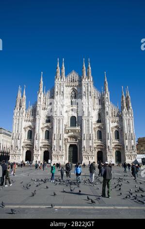 Mailand Italien, 28. Februar 2020: Duomo-Platz ohne Touristen während der Infektion durch Corona-Virus Stockfoto