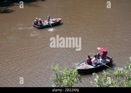 Bootstouren auf dem Yarra River im Studley Park, Melbourne, Australien Stockfoto