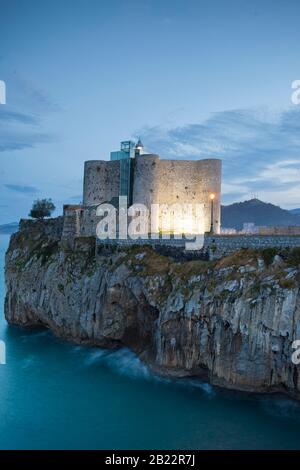 Castro Urdiales Leuchtturm. Kantabrien, Spanien Stockfoto