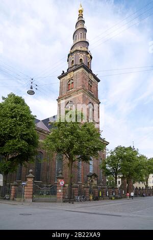 Die Erlöserkirche (Vor Frelsers Kirke) ist eine Barockkirche in Kopenhagen, Dänemark Stockfoto