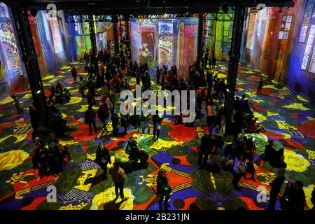 DAS ATELIER DES LUMIERES, PARIS ERSTES DIGITALES KUNSTZENTRUM Stockfoto