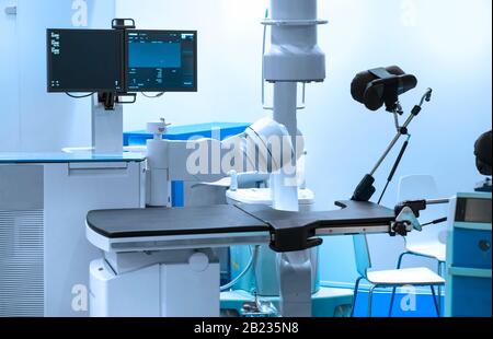 Computertomographie oder computeraxiale Tomographie-Scan-Maschine im Krankenhausraum. Stockfoto