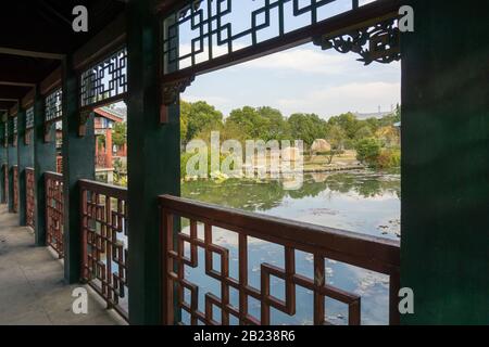 Die Huai'an Zhou Enlai Memorial Hall in Jiangsu, China, wurde im März 1986 erbaut und am 6.1992 eröffnet, mit einer Gesamtfläche von 400.000 Quadratmetern. Stockfoto