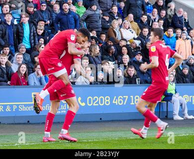 London, Großbritannien. Februar 2020. Bristol CityÕs Pedro Pereira feiert, nachdem er gegen Millwall punktete. Credit: Claire Jeffrey/One Up Top/Alamy Live News Stockfoto