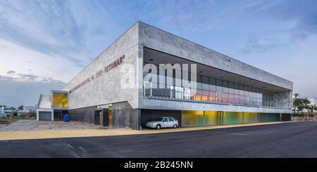 Palacio DE EXPOSICIONES Y CONGRESSOS CABO DE GATA, El Toyo, Almeria, Andalusien, Spanien Stockfoto