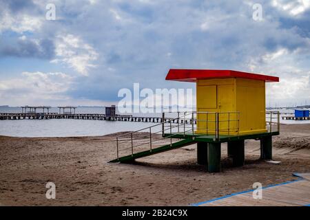 Rettungsstation für Rettungsschwimmer in Mar Menor, San Javier, La Manga Stockfoto