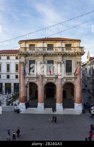 Vicenza, Italien. 26. Dezember 2016: Der Palazzo del Capitaniato, auch Loggia del Capitaniato oder Loggia Bernarda genannt, ist ein Palast von Andrea Pal Stockfoto