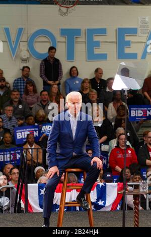 Raleigh, North Carolina, USA. Februar 2020. Der ehemalige Vizepräsident Joe Biden nimmt am 29. Februar 2020 mit Joe Biden an der St. Augustine University in Raleigh, North Carolina, an der Veranstaltung der Community mit. Credit: The Photo Access/Alamy Live News Stockfoto