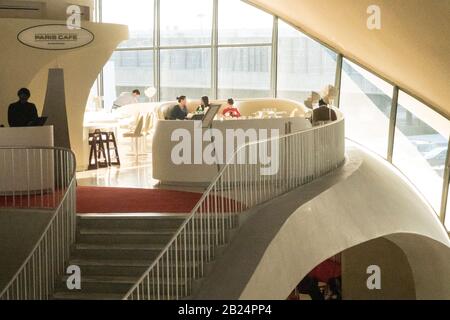 Paris Cafe im TWA Hotel, JFK, New York City, USA Stockfoto