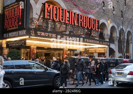 'Moulin Rouge!" musikalische Festzelt an der Al Hirschfeld Theatre in New York City, USA Stockfoto