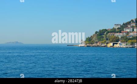 Kinaliada, eine der Prinzeninseln, auch Adalar genannt, im Marmarameer vor der Küste von Istanbul Stockfoto