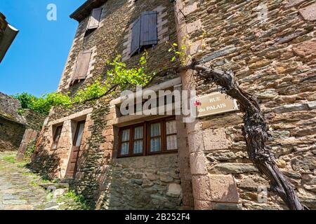 Frankreich, Conques, Stadtzentrum, Rue du Palais Stockfoto