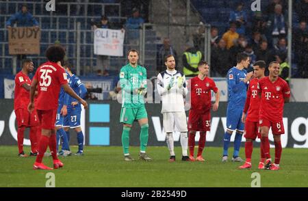 Hoffenheim, Deutschland. Februar 2020. Firo: 29.02.2020 Fußball, Fußball: 1. Bundesliga, Saison 2019/2020 TSG Hoffenheim - FC Bayern München Muenchen 0:6 FCB-Torwart, Torhüter, Torhüter, Manuel neuer, TSG-Torwart, Torwarttrainer, Torhüter, Keeper Oliver Baumann, in der Verbleibenden Zeit Streikeinsatz Worldwide Credit: Dpa/Alamy Live News Stockfoto