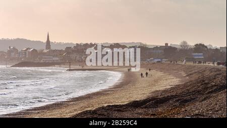 Schindelstrand bei Sonnenuntergang am Bowleaze Cove Weymouth Dorset Stockfoto