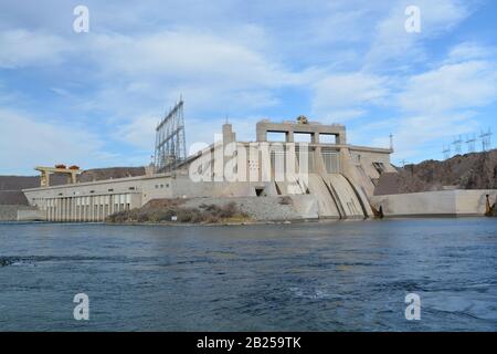 Wasserkraftwerk Davis Dam auf der Arizona-Seite des Colorado River Stockfoto