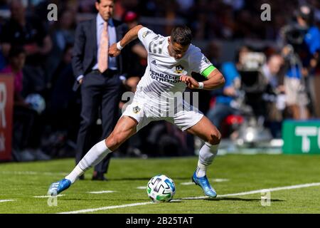 Houston, Texas, USA. Februar 2020. Los Angeles Galaxy Forward Javier Hernandez (14) während der ersten Hälfte des Spiels gegen Houston Dynamo im BBVA Stadium in Houston, Texas. Maria Lysaker/CSM/Alamy Live News Stockfoto