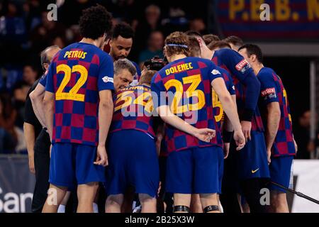 Barcelona, Spanien. Februar 2020. Spieler des FC Barcelona während des EHF Velux Champions-League-Spiels zwischen dem FC Barcelona und dem MOL-Pick Szeged in Palau Blaugrana am 29. Februar 2020 in Barcelona, Spanien. Credit: Dax/ESPA/Alamy Live News Stockfoto