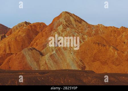 Blick auf die Rainbow Mountains im Zhangye Danxia Landform Geological Park Stockfoto