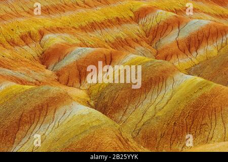 Blick auf die Rainbow Mountains im Zhangye Danxia Landform Geological Park Stockfoto