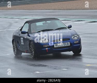 Robert Moore, MG F, Pomeroy Trophäe, Vintage Sports Car Club, VSCC, 15. Februar 2020, Grand-Prix-Rennstrecke, Silverstone, Towcester, England, übel verabscheut Stockfoto