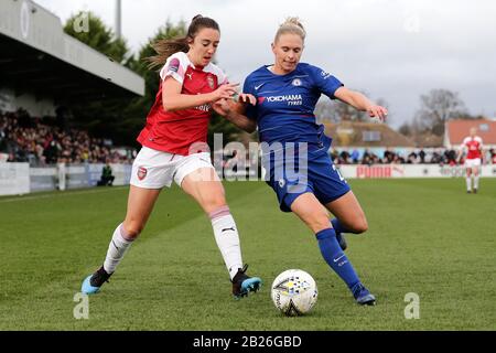 Lisa Evans von Arsenal und Jonna Andersson von Chelsea während Arsenal Women vs Chelsea Women, FA Women's Super League Football in Meadow Park am 13. Ja Stockfoto