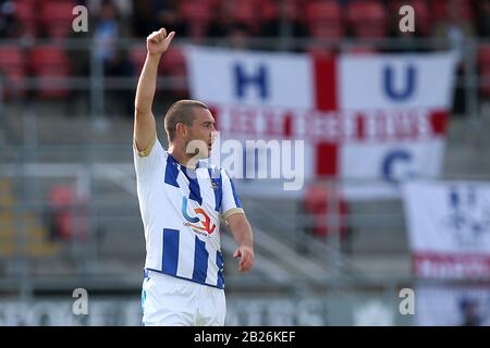 Liam Noble von Hartlepool United erzielt das zweite Tor für sein Team und feiert während Dagenham & Redbridge vs. Hartlepool United, Vanarama National Stockfoto