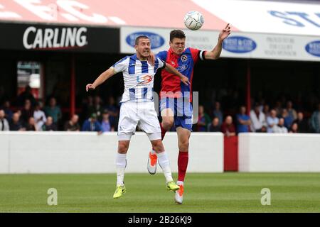 Liam Noble von Hartlepool United und Matt Robinson von Dagenham und Redbridge während Dagenham & Redbridge vs. Hartlepool United, Vanarama National League Stockfoto