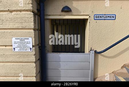 Southend. Großbritannien. Februar 2020. Thorpe Bay Toiletten. Am Strand von Shoeburyness. Southend. Essex. GROSSBRITANNIEN. 19/02/2020. Obligatorische Gutschrift Joe Bowden/SportInPictures Stockfoto