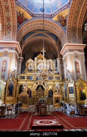 Altar in der Metropolitankathedrale der Heiligen Maria Magdalena in Warschau, Polen, Polnisch-orthodoxe Kirche von 1869 im russischen Revival-Stil Stockfoto