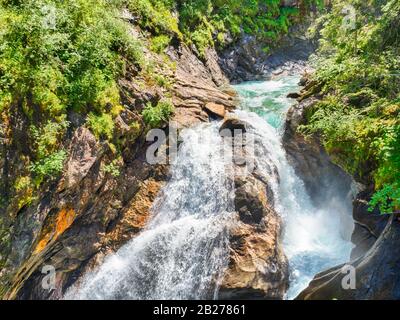 Krimmler Wasserfälle (Krimmler Wasserfalle) im Nationalpark Hohe Tauern, Österreich Stockfoto