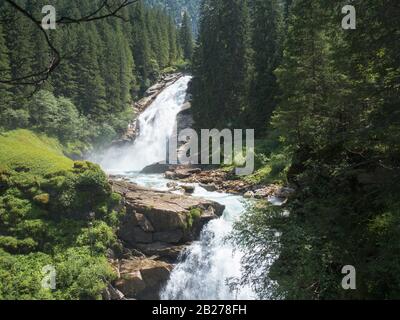 Krimmler Wasserfälle (Krimmler Wasserfalle) im Nationalpark Hohe Tauern, Österreich Stockfoto