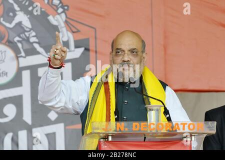 Kolkata, Indien. März 2020. Der Innenminister der Gewerkschaft Amit Shah spricht sich während eines öffentlichen Treffens in Saheed Minar Ground an. (Foto von Ved Prakash/Pacific Press) Credit: Pacific Press Agency/Alamy Live News Stockfoto