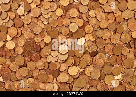 Viele Euro-Cent-Kupfermünzen Stockfoto
